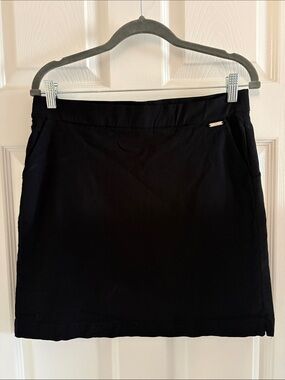 NWOT Black Women's Straight Mini Skirt with pockets and inner liner shorts